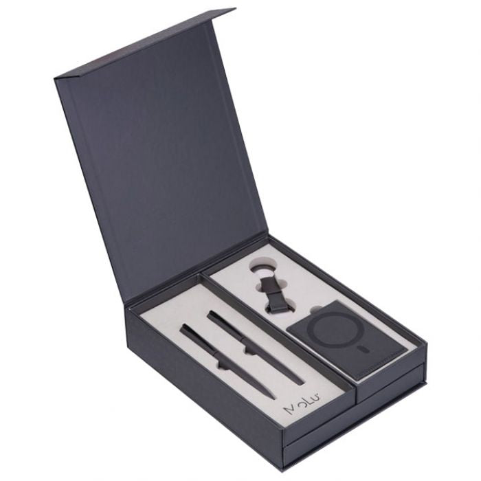 SET POKLON 2 OLOVKE KEMIJSKE PLUS PRIVJESAK PLUS ETUI ZA KARTICE PLUS NOTES A5 MOLU 533077 TAMNOSIVI