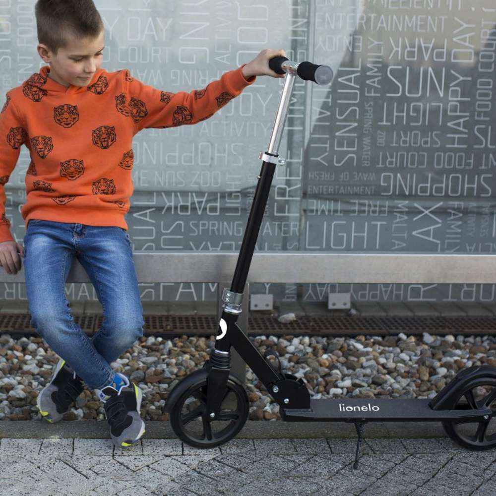 Lionelo romobil Luca, Black Graphite