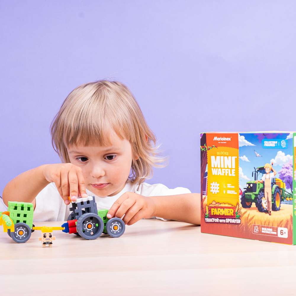 Marioinex Mini Waffle Farmer 50 kom, Tractor with Sprayer