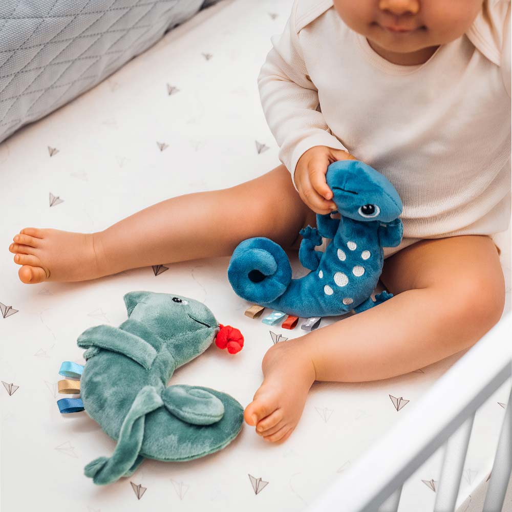 BabyOno Viseća igračka kameleon Charles