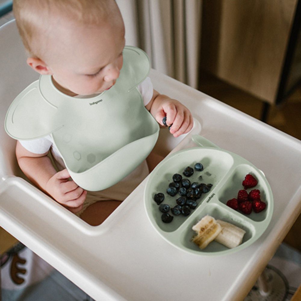 BabyOno Silikonski okrugli tanjur s odjeljcima i vakuumom 6 m+, mint