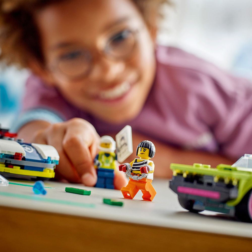 LEGO City 60415 Utrka policijskog i sportskog auta