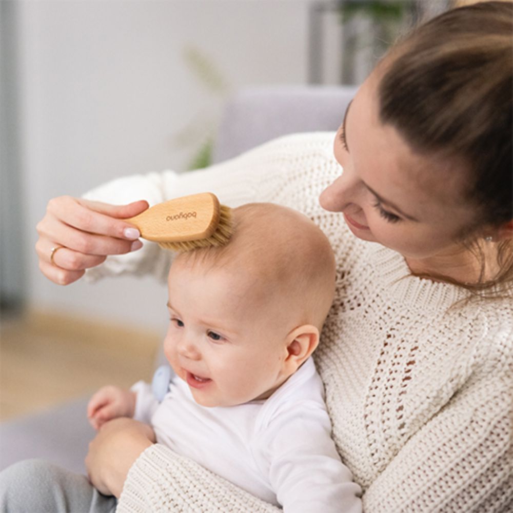 BabyOno Drvena četka za kosu s prirodnim vlaknima, medium