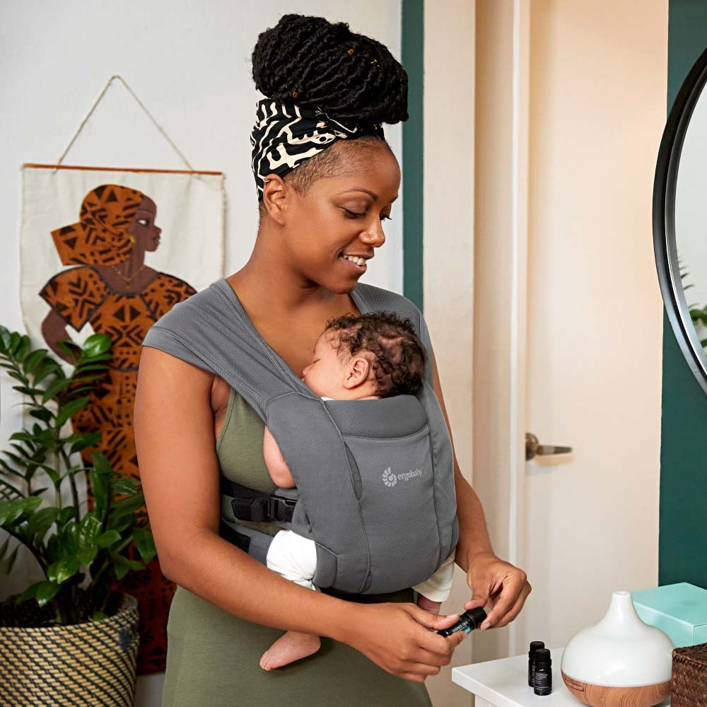 Ergobaby Embrace Soft Air Mesh nosiljka, Washed Black