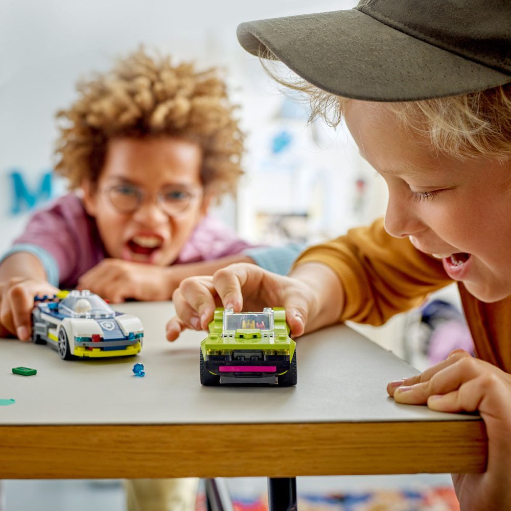 LEGO City 60415 Utrka policijskog i sportskog auta