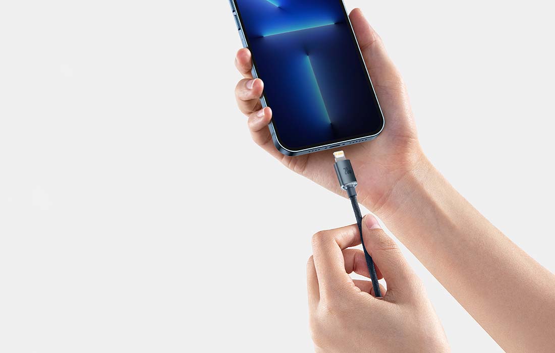 Baseus Crystal kabel USB-C na Lightning 20W PD 120 cm (črn)