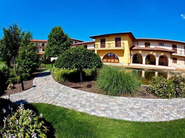 Budimpešta, 2 ali 3 nočitve s polpenzionom za 2 osebi - Stacio Wellness Hotel****