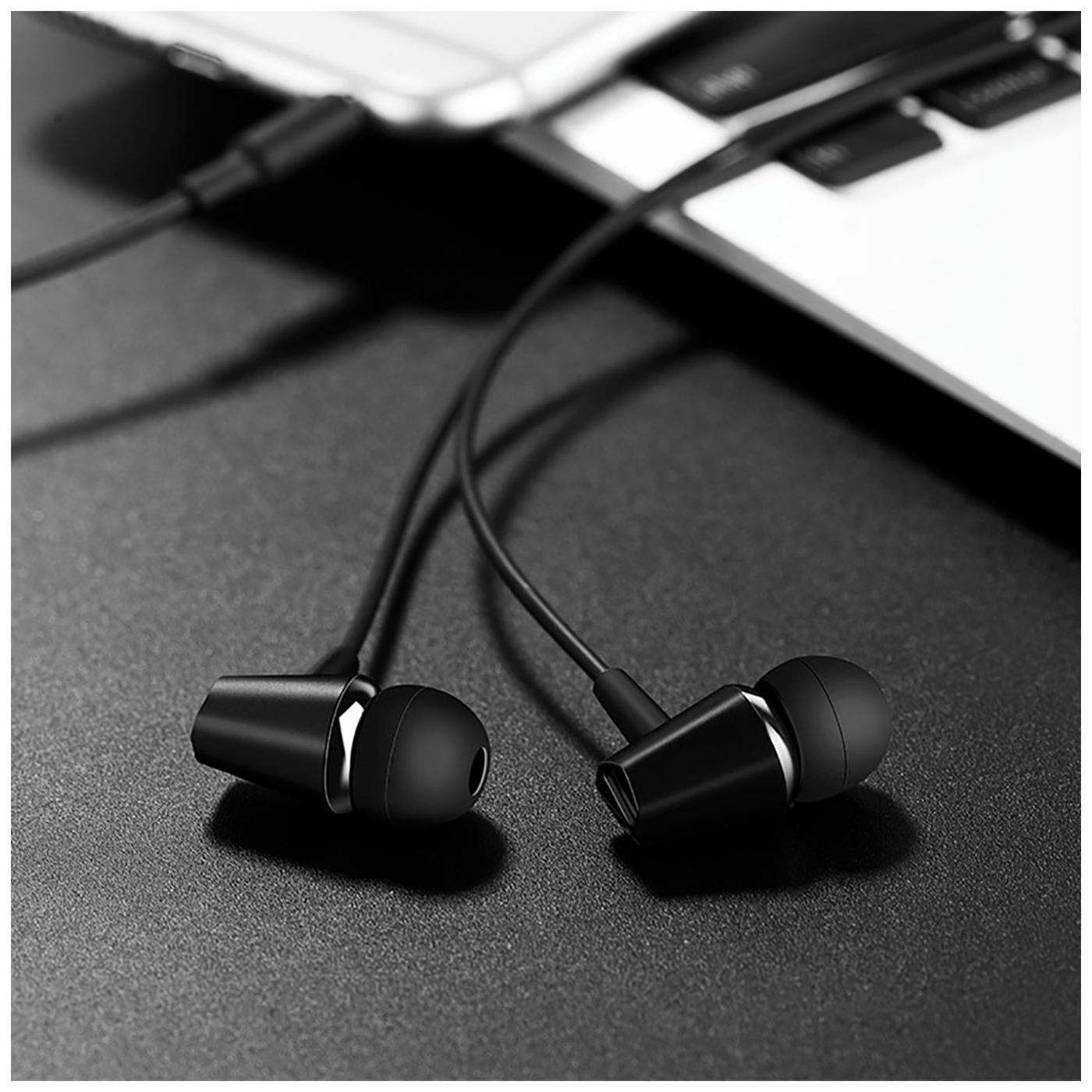 hoco. Slušalke z mikrofonom, 3,5 mm, dolžina kabla 1,2 metra, črne - M34 Honor Black