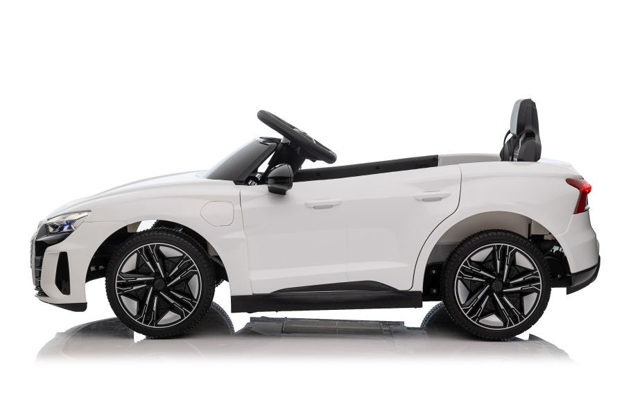 Licencirani auto na akumulator Audi E-Tron GT 4 x 4- bijeli