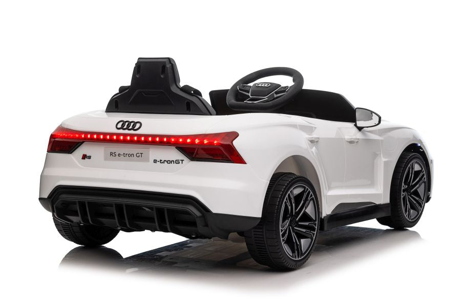 Licencirani auto na akumulator Audi E-Tron GT 4 x 4- bijeli