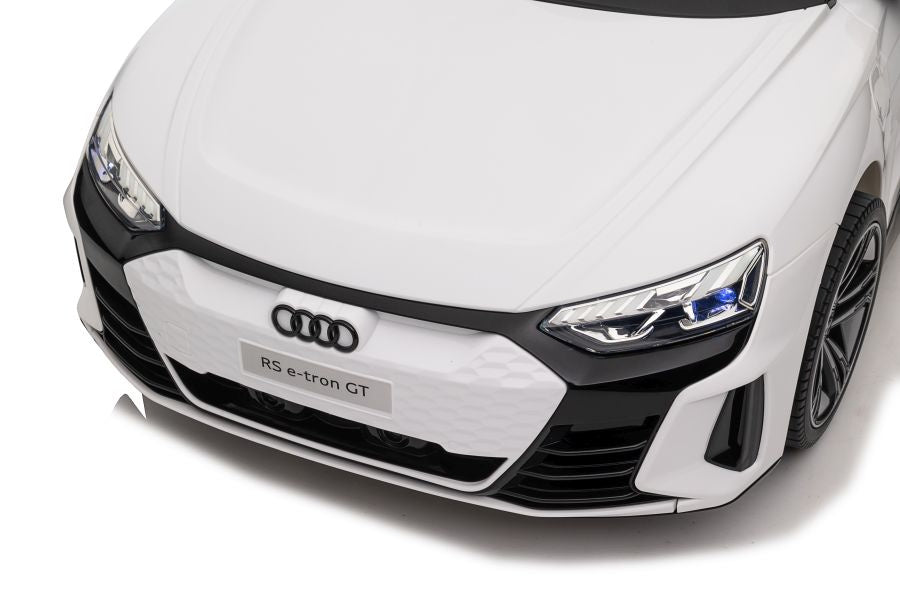 Licencirani auto na akumulator Audi E-Tron GT 4 x 4- bijeli