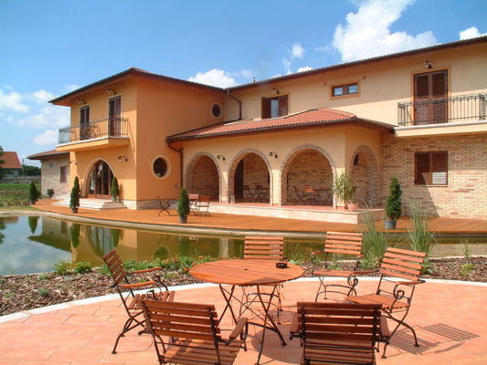 Budimpešta, 2 ali 3 nočitve s polpenzionom za 2 osebi - Stacio Wellness Hotel****