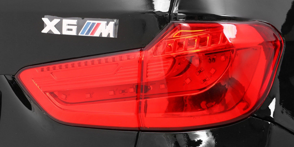 Licencirani auto na akumulator BMW X6M - crni/lakirani