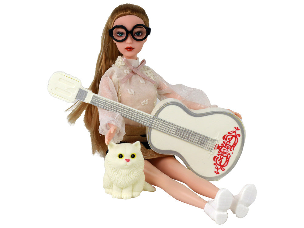 Lutka za igru Emily s bijelom gitarom i mačićem - 30 cm
