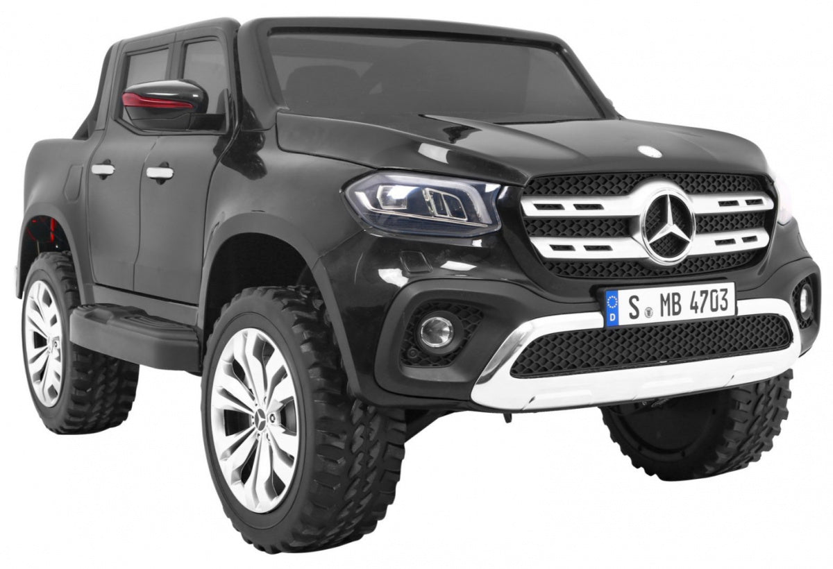 Licencirani auto na akumulator Mercedes Benz X-Class - crni