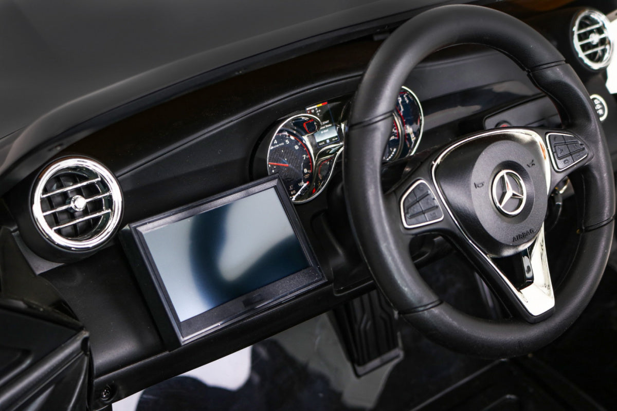 Licencirani auto na akumulator Mercedes GLC63S - dvosjed - crni