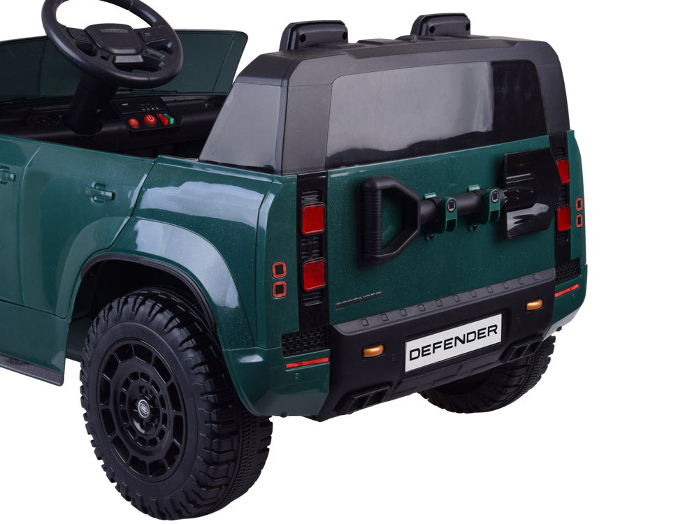 Land Rover Defender AKU 4×4 zeleni
