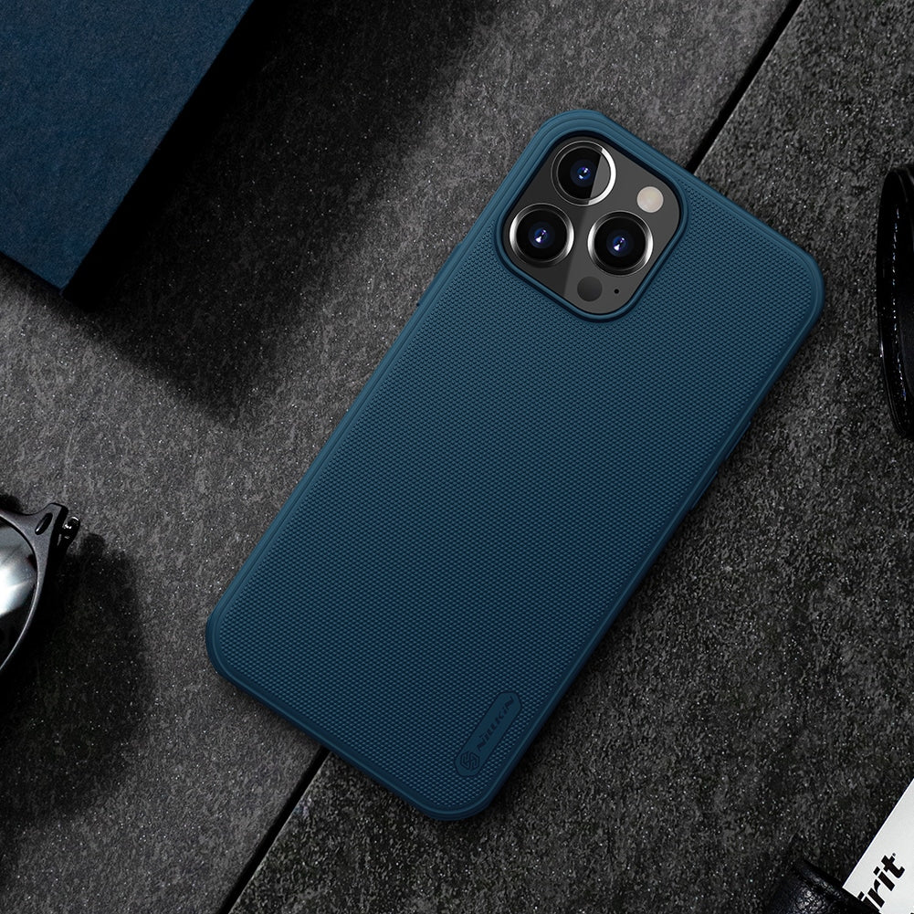 Nillkin Super Frosted Shield (magnetno ohišje) za iPhone 13 Pro Peacock blue