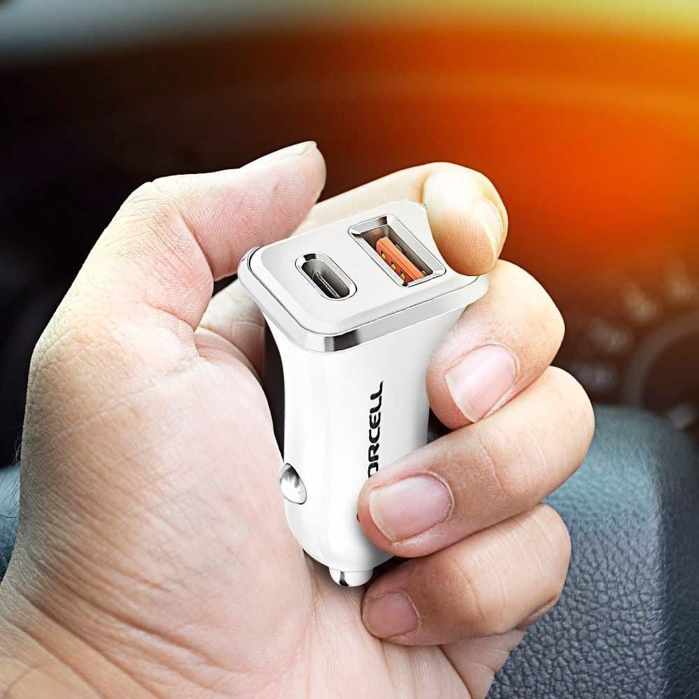 FORCELL avtopolnilec USB 3.0 + USB C hitro polnjenje + Power Delivery PD20W 4A CC-QCPD01 bel