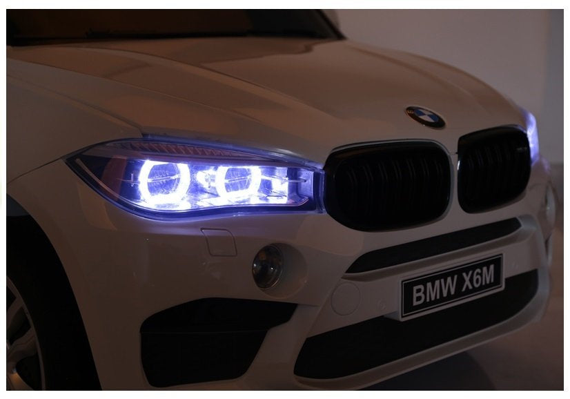 Licencirani auto na akumulator BMW X6M – dvosjed – bijeli