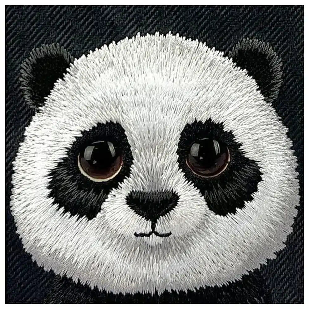 NIMMY BIG EYED PET 2.0 ovitek z motivom pande za iPhone 16 Pro Max črn