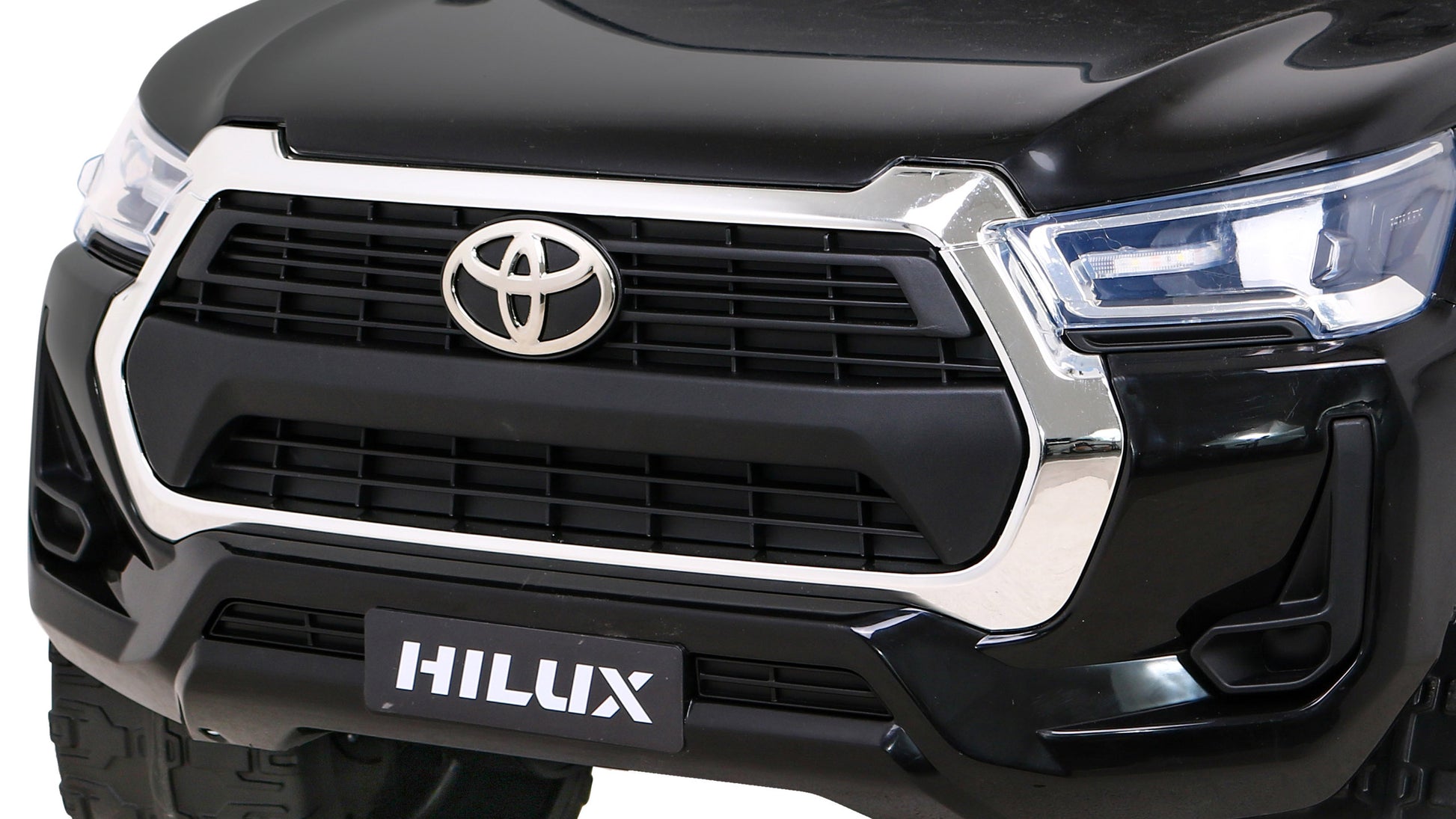 Licencirani auto na akumulator Toyota Hilux 4x4 - crni