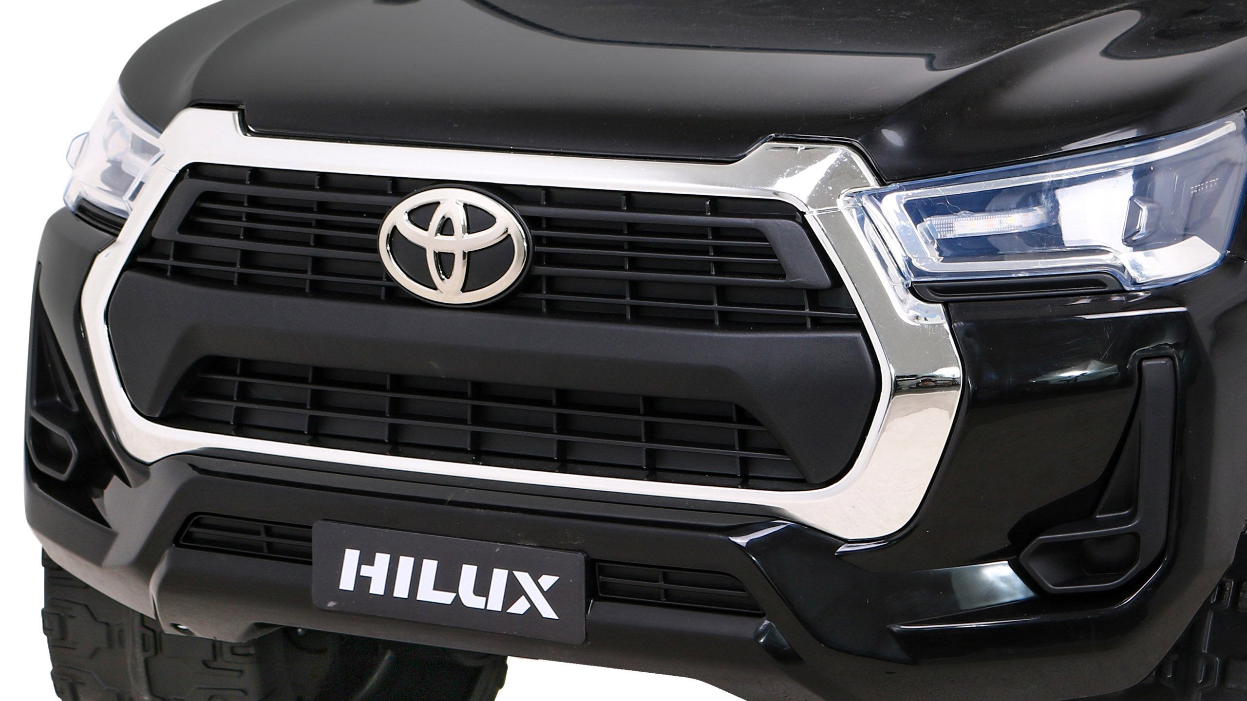 Licencirani auto na akumulator Toyota Hilux 4x4 - crni