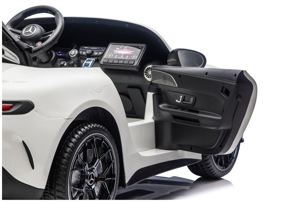 Mercedes AMG DK-GT63 24V White Battery-Powered Vehicle
