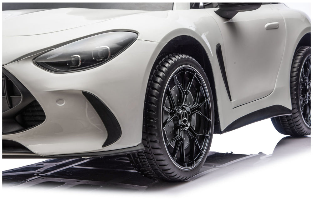 Mercedes AMG DK-GT63 24V White Battery-Powered Vehicle