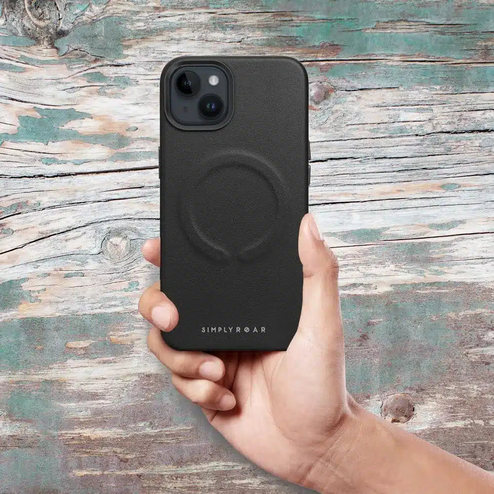Roar usnjena Mag Case maska, združljiva z MagSafeom – za iPhone 14 Plus črna