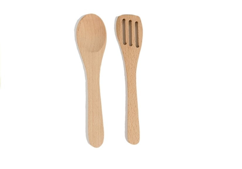 Višedijelni set kuhinjskog pribora za igru Miniature - metalni