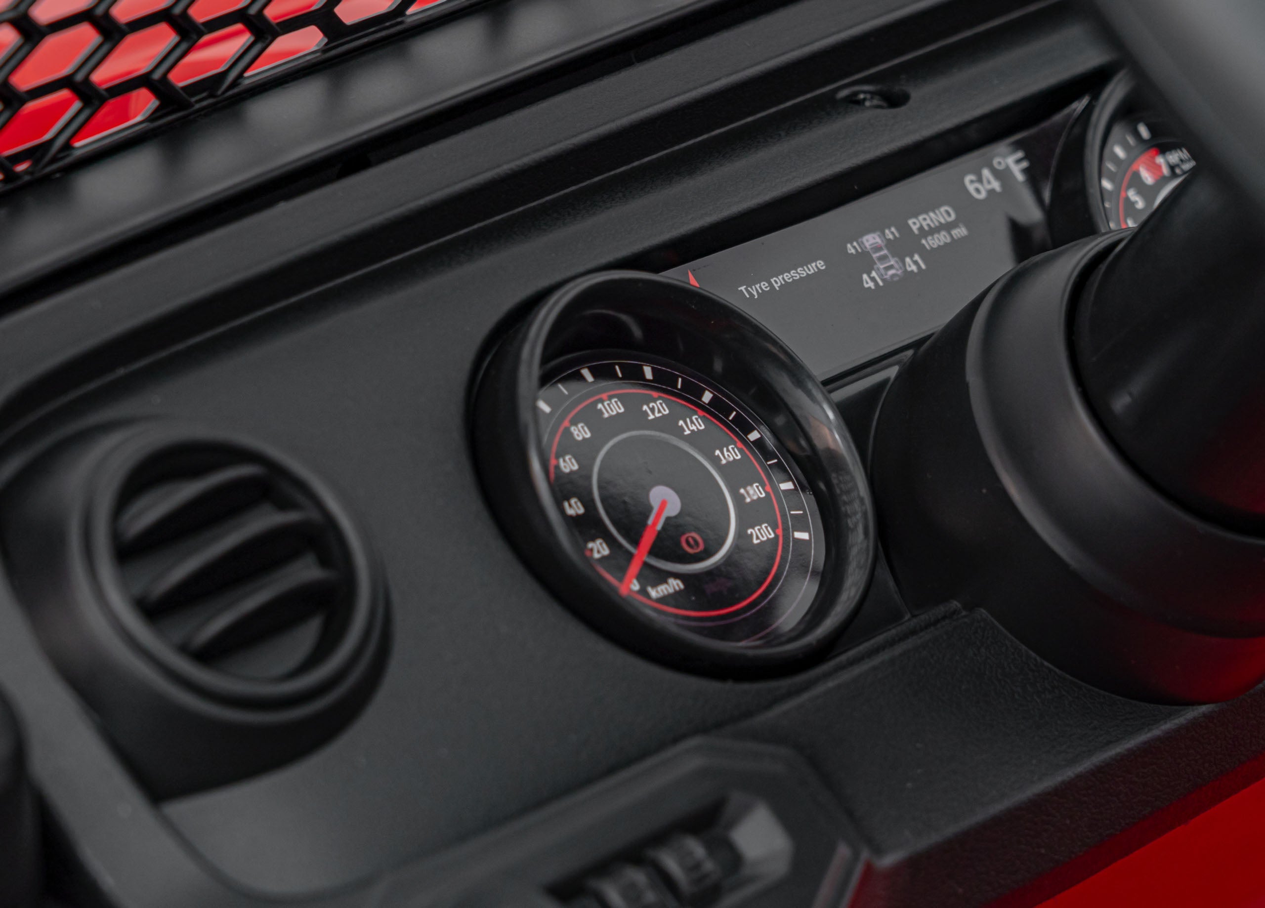 Auto na akumulator OFF-ROAD 3.0 4x4 - crveni