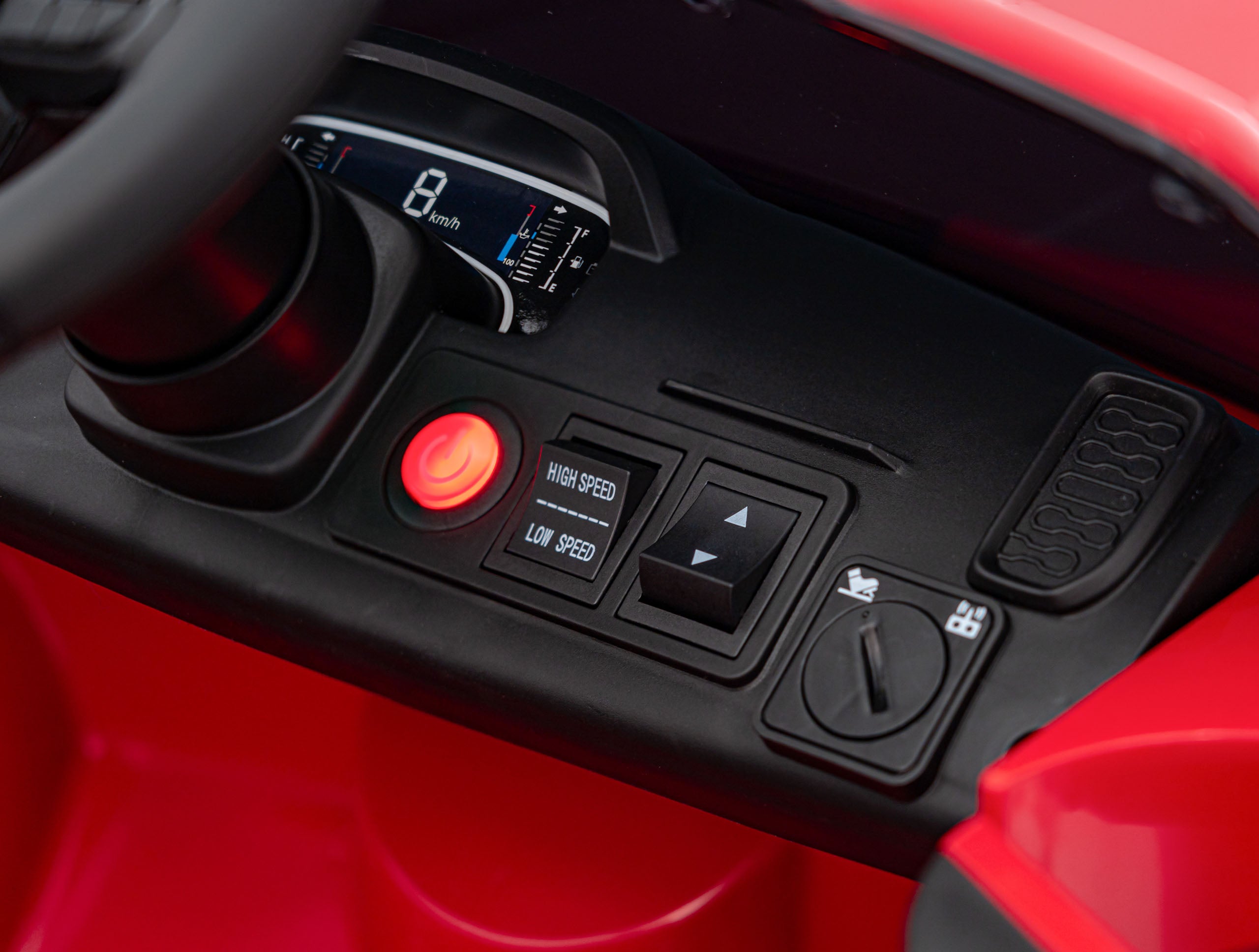 Licencirani auto na akumulator Ford Ranger LIFT - crveni