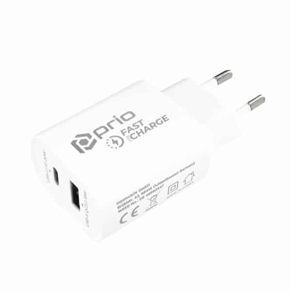 Prio Fast Charge stenski polnilec 20W PD (USB C) + QC 3.0 (USB A) bel