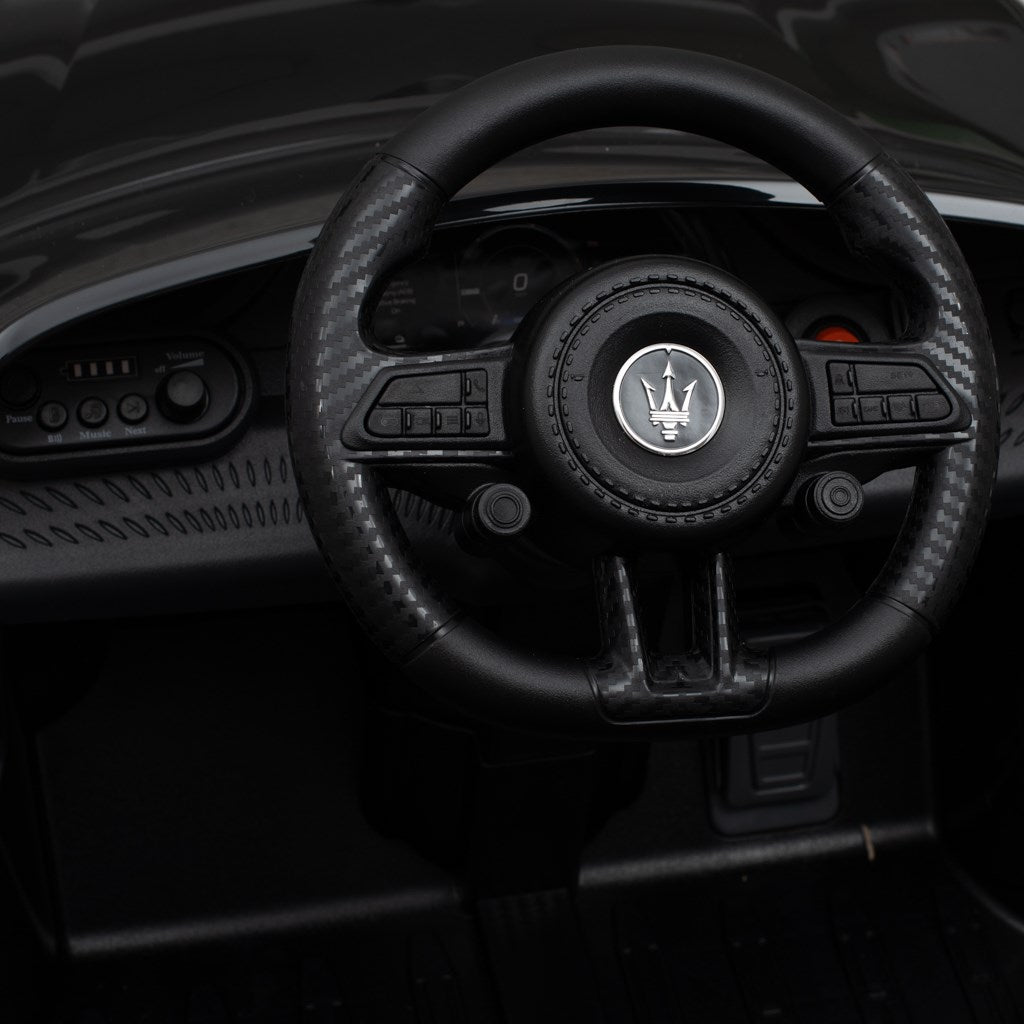 Maserati GranTurismo AKU black