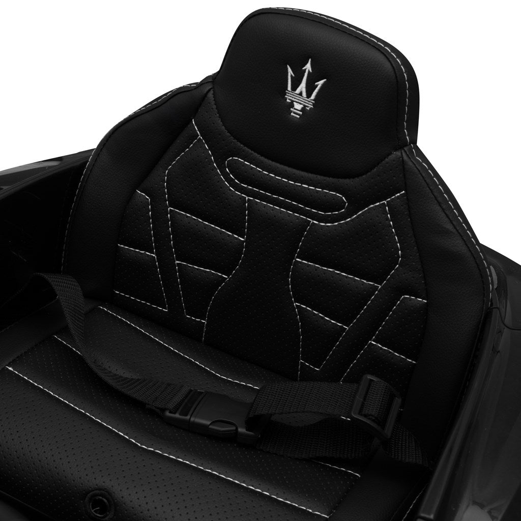 Maserati GranTurismo AKU black