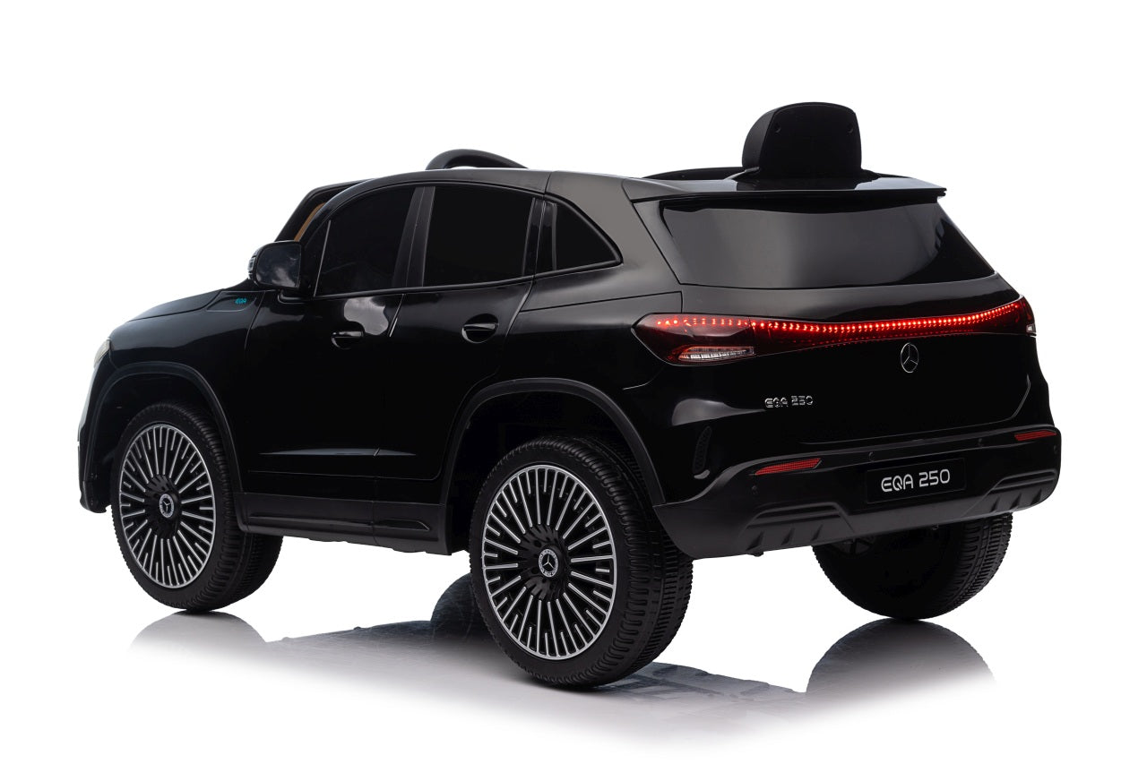 Licencirani auto na akumulator Mercedes Benz EQA 250 4x4 - crni