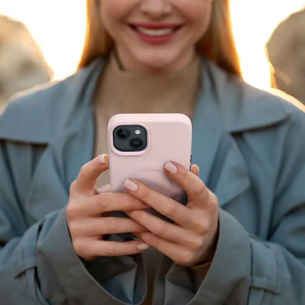 Roar usnjena Mag Case maska, združljiva z MagSafeom – za iPhone 12 roza