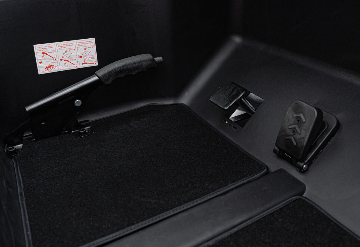 Licencirani auto na akumulator Mercedes Benz MAYBACH G650 STRONG - dvosjed - Crni