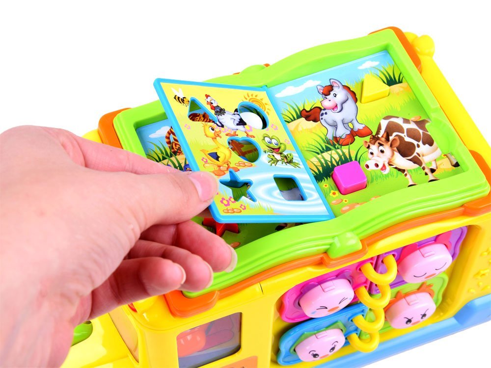 Interaktivni baby školski bus
