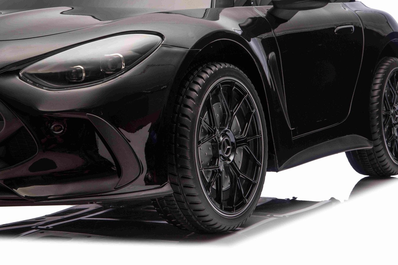 Licencirani auto na akumulator Mercedes Benz GT63 AMG - dvosjed - crni