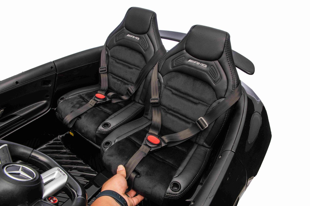 Licencirani auto na akumulator Mercedes Benz GT63 AMG - dvosjed - crni