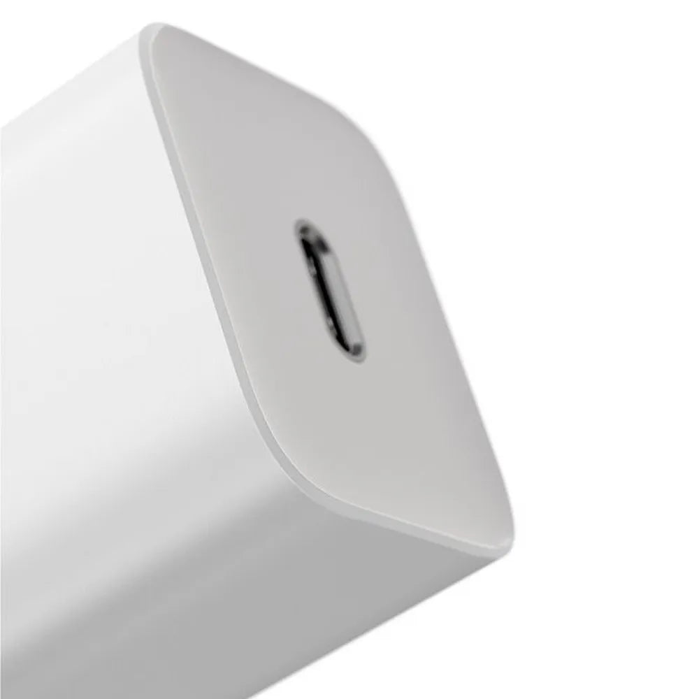 BASEUS zidni punjač tip C Super Si PD 25W + kabel tip C na tip C bijeli TZCCSUP-L02