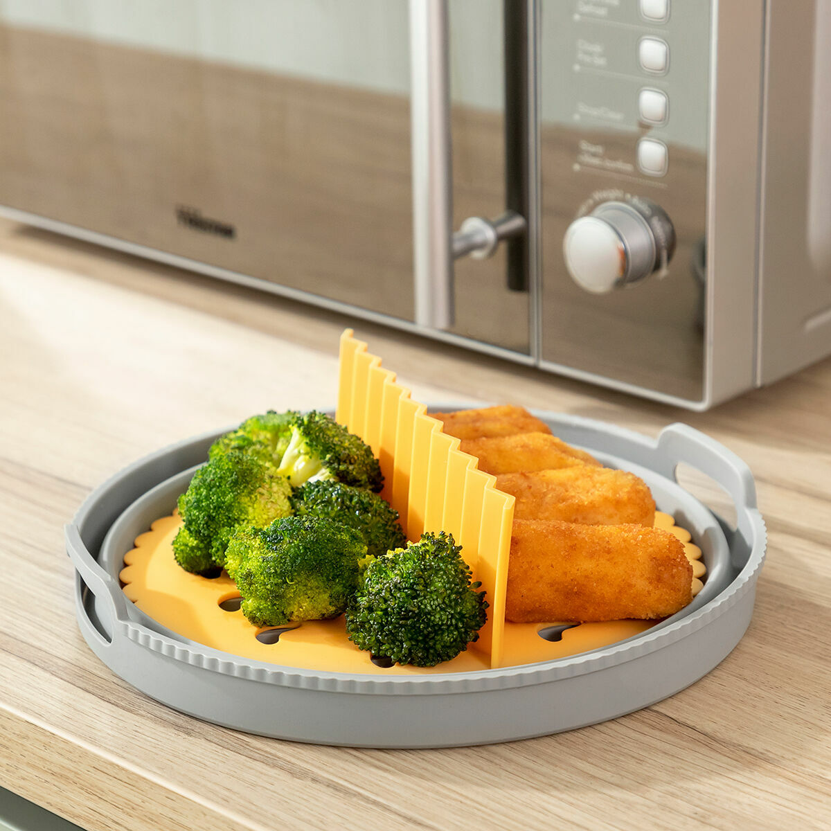 Paket sklopivih silikonskih košara s ručkama i separatorima za zračnu fritezu InnovaGoods (3 komada)