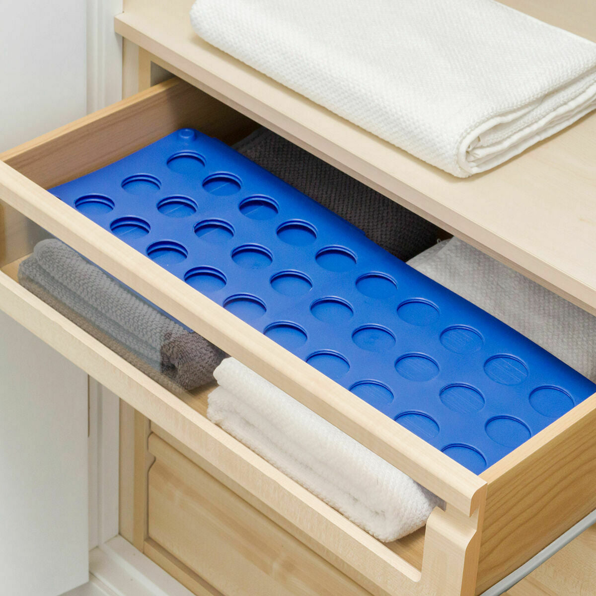 Pack Okomiti Sklopivi Stalak za Sušenje Odjeće na Kotačićima i Pomagalo za Slaganje Odjeće InnovaGoods
