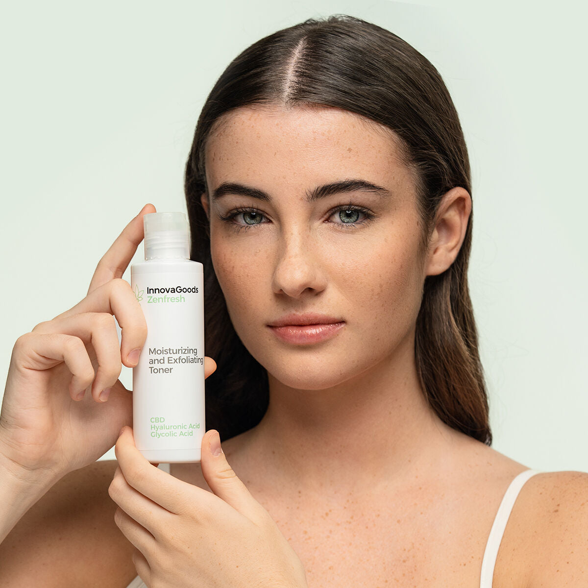 Paket električna sauna za lice, CBD gel za čišćenje lica Zenpure 200 ml i tonik CBD Zenfresh 150 ml InnovaGoods