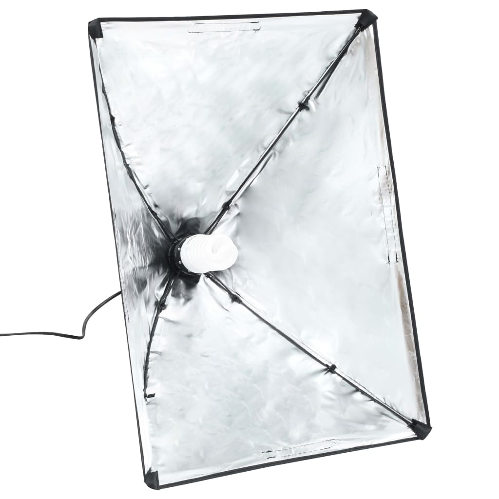 Komplet fotografske opreme sa svjetlima softbox i pozadinom