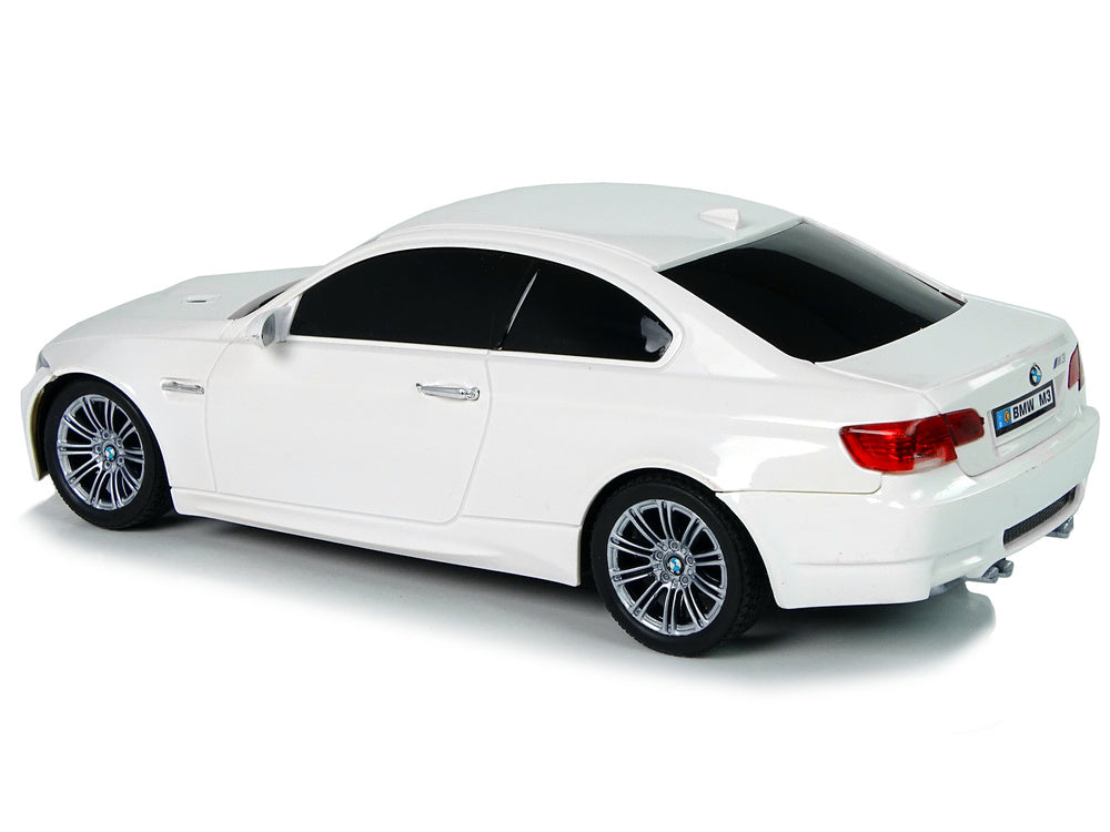 Licencirani auto na daljinsko upravljanje BMW M3 2.4G 1:18  - bijeli