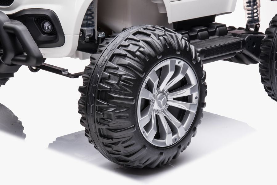 Licencirani auto na akumulator Mercedes DK-MT950 4x4 - bijeli