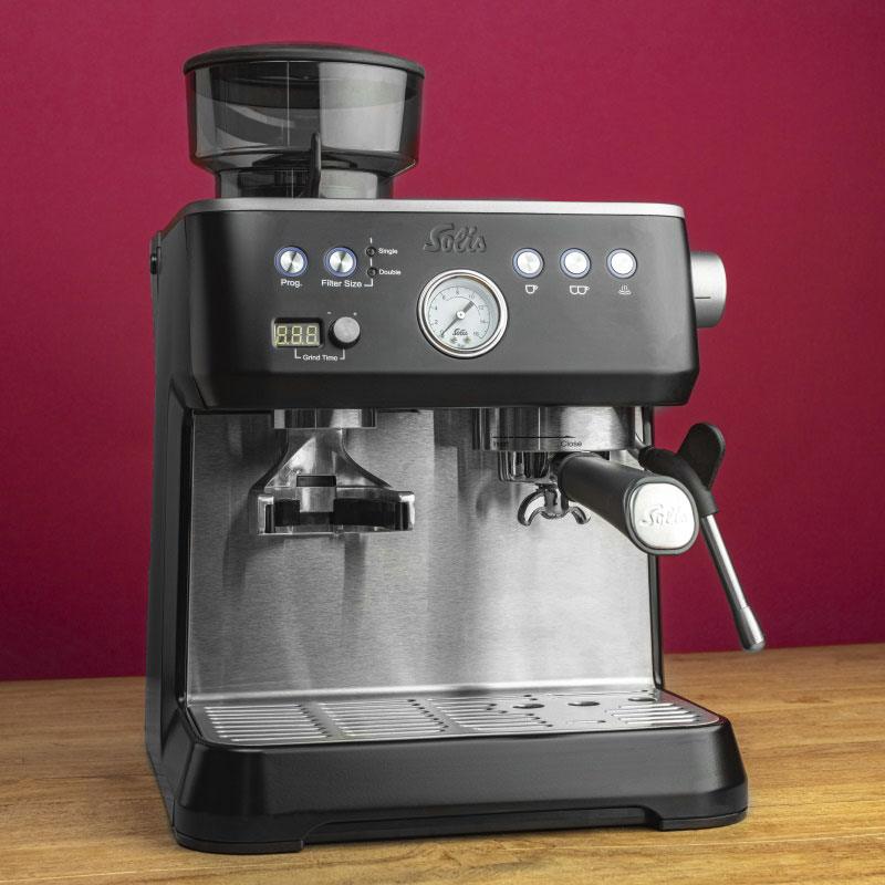 Solis Grind & Infuse Perfetta Black espresso machine